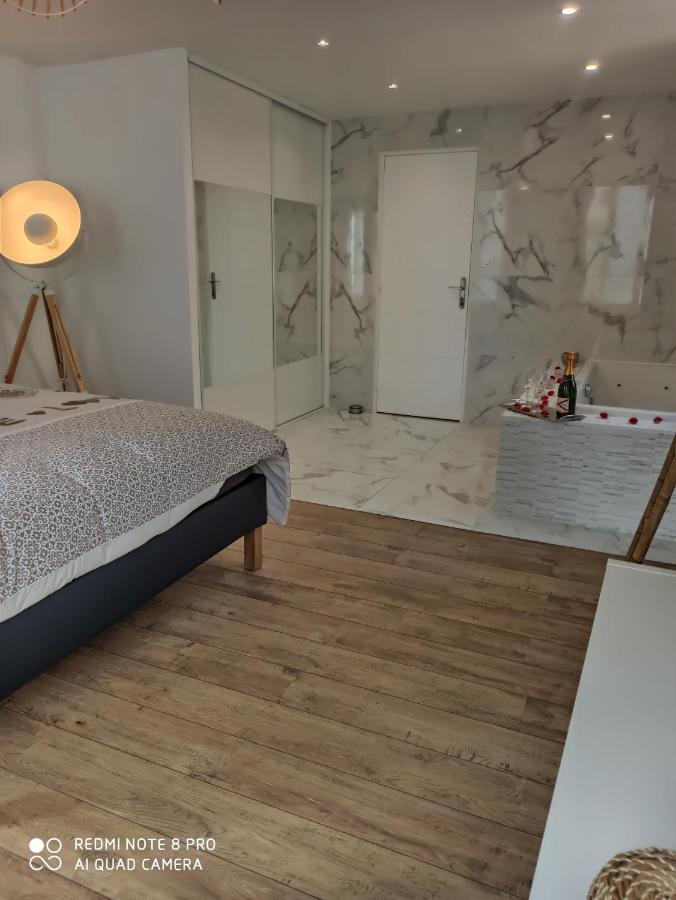 Apartament Triplex 110 M2 Centre Historique Avec Jacuzzi Dinan Zewnętrze zdjęcie