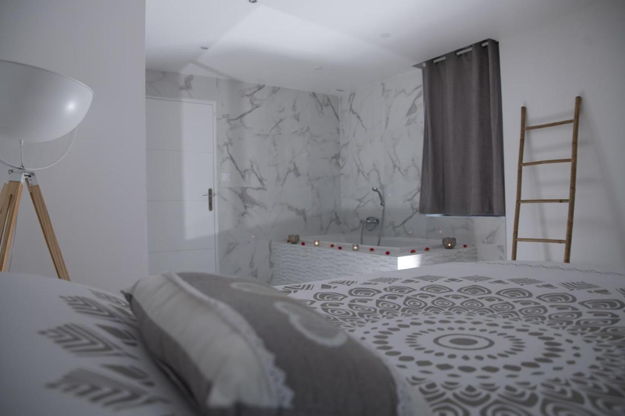 Apartament Triplex 110 M2 Centre Historique Avec Jacuzzi Dinan Zewnętrze zdjęcie